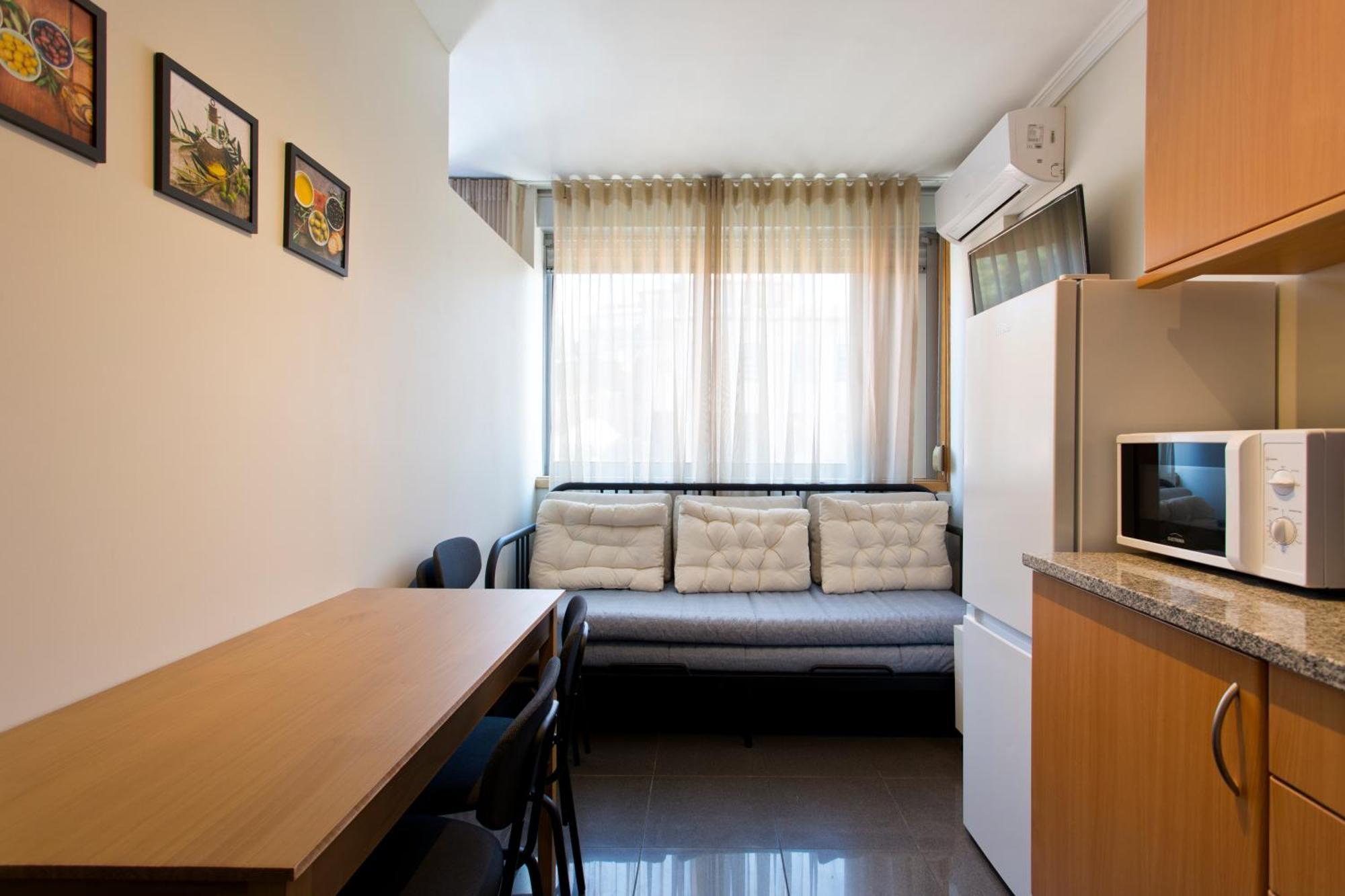 Solar Apartment *